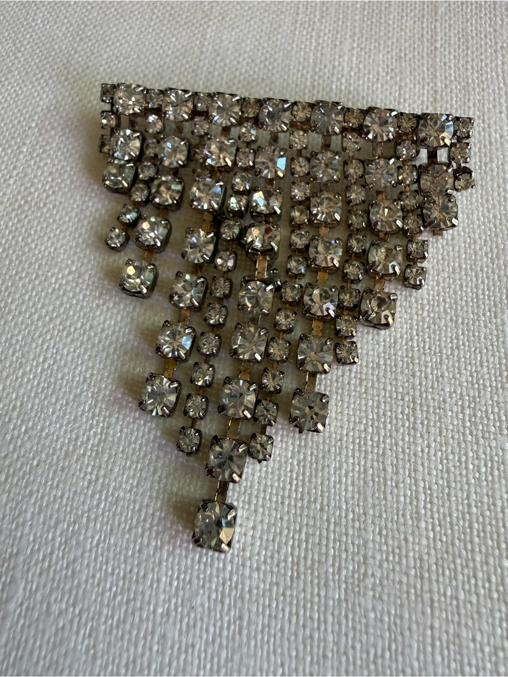 Vintage Art Deco Waterfall Brooch Rhinestone silver tone - Picture 10 of 11